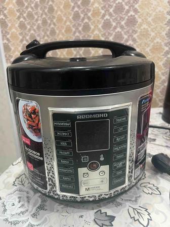 Мультиварка Redmond