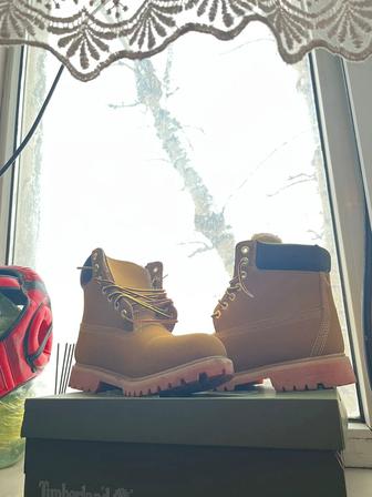 Продам ботинки Timberland