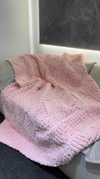 Плюшевый плед ручной работы