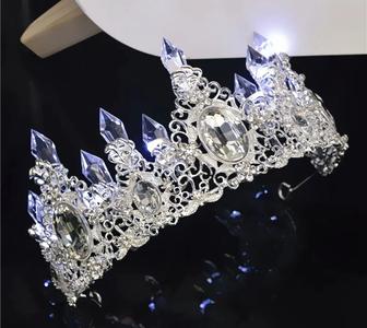 Продам короны для головы