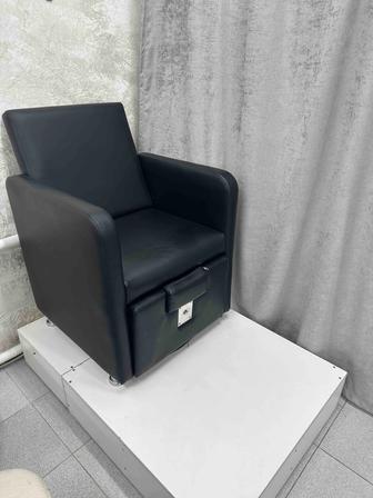 Продам педикюрное кресло