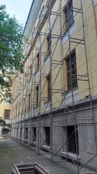 Аренда лесов без залога. Леса на колесах. Доставка по городу