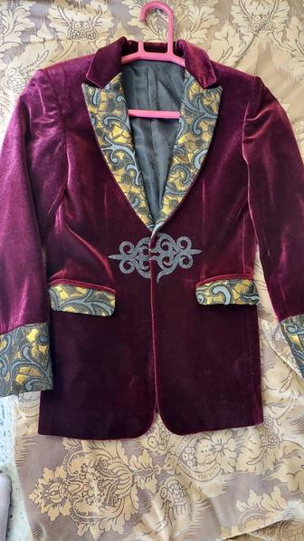 Концертный костюм