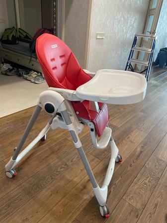 Стульчик для кормления Peg Perego Prima Follow me
