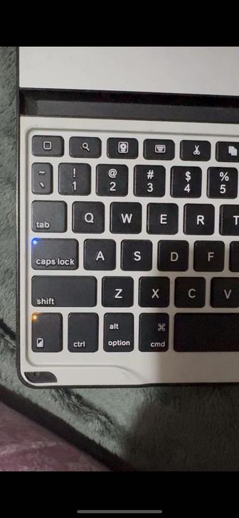 Клавиатура ZAGG для iPad (Bluetooth)