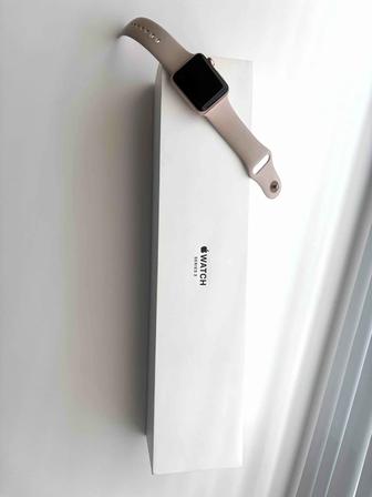 Продам Apple Watch 3