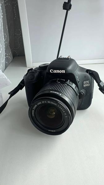 Фотоаппарат CANON AOS 600D