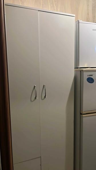 Продам шкаф
Белый шкаф, почти новый, в отличном состоянии.