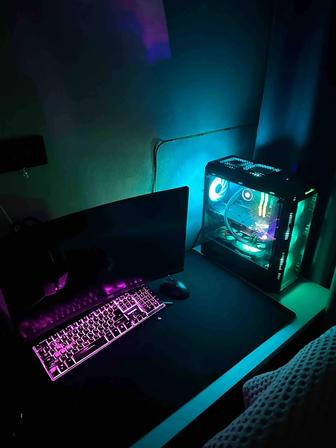 Игровой компьютер в полном комплекте плюс стол и стул
