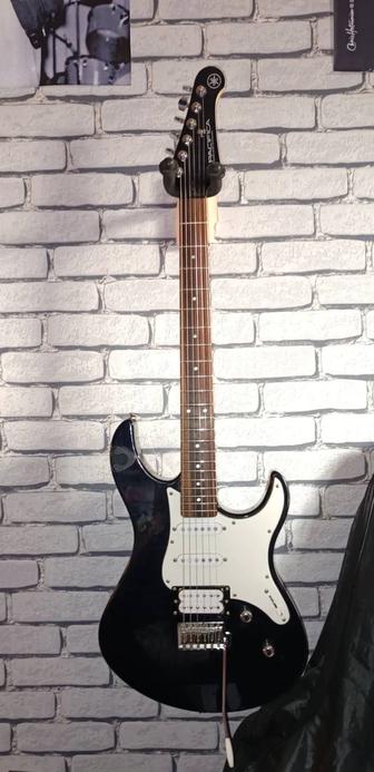 Yamaha Pacifica 212vfm(комбик)