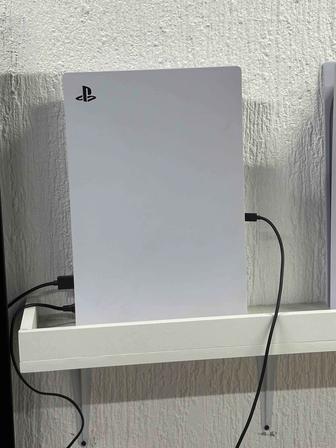 Продам Sony PlayStation 5