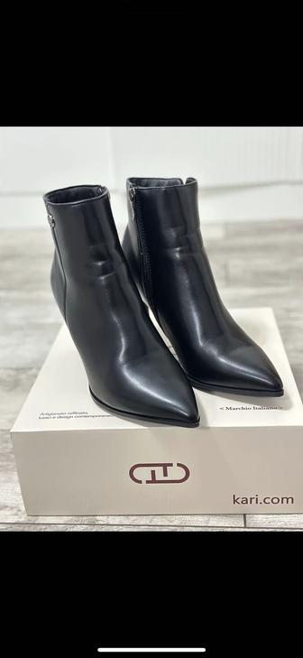 Женские сапоги