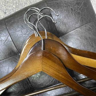 Вешалки плечики