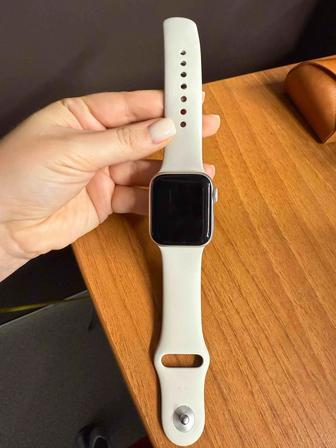 Продаю Apple Watch