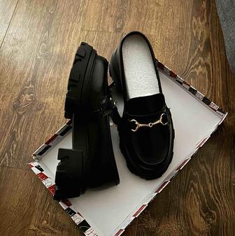 Лоферы кожаные