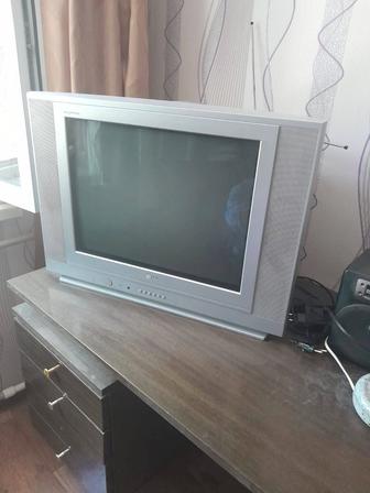 Продаю телевизор