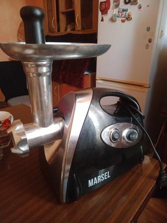 Электричекая мясорубка