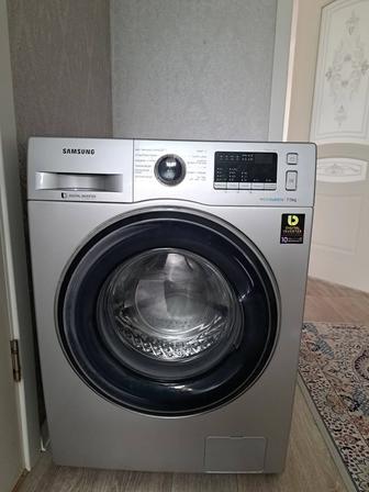 Продается стиральная машина