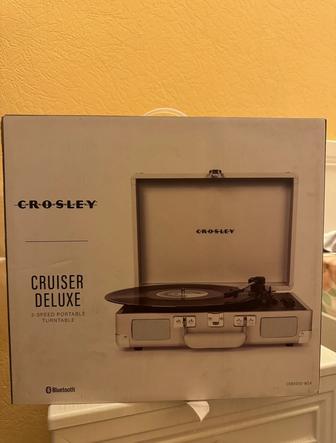 Продам проигрыватель виниловых дисков CROSLEY CRUISER DELUXE