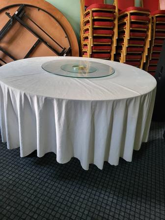 Стол со стеклом