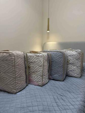 Новые покрывала на кровать с наволочками