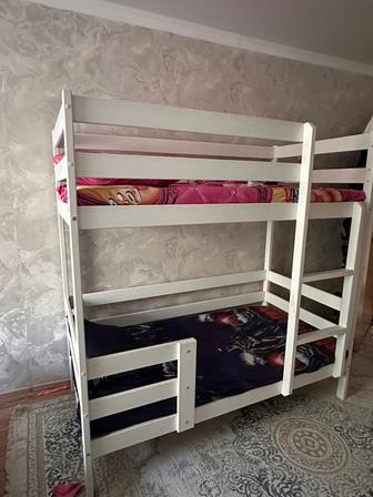 Продам двухъярусную кровать