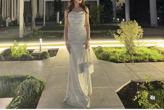 Красивое вечернее платье