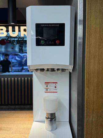 Аппарат для закатывания банок