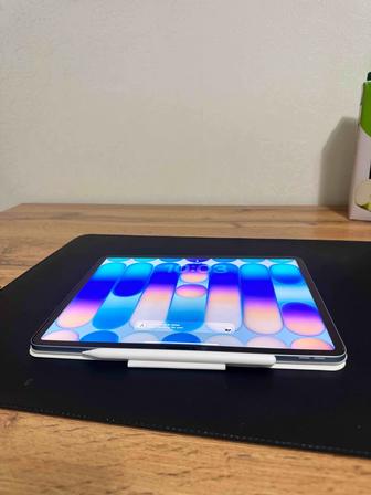 iPad Air 13 (M2) 128GB Apple Pencil и чехол