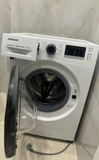 Стиральная машина Samsung WW70AGAS22AE белая