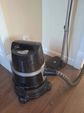 Продам пылесос