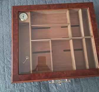 Хьюмидор бу