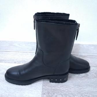 Женские сапоги