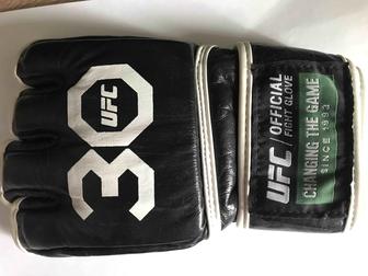 Перчатки для единоборств