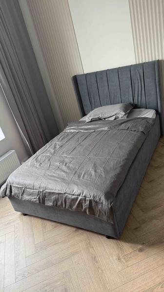 Кровать с матрасом 200-120 см продам