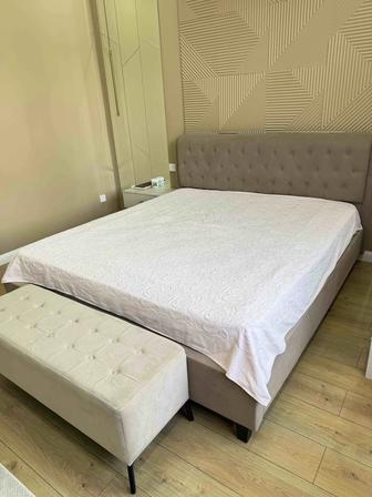 Кровать 180/200 с банкеткой