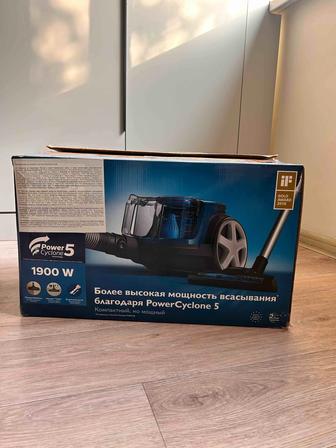 Пылесос Philips с насадками в очень хорошем состоянии