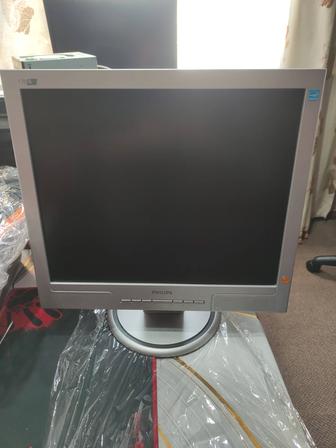 Продам монитор Philips HNA7170T