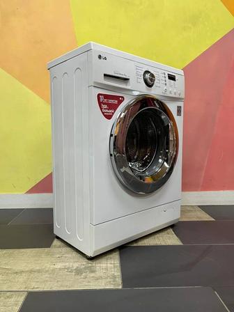 Продаю стиральную машину LG inverter dd в идеальном состоянии , узкая 4кг