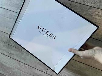Продам оригинальные ботильоны guess