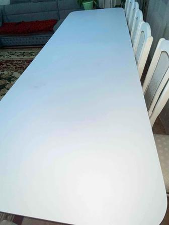 Стол гостиная