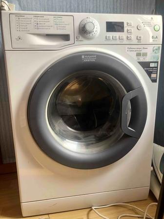 Продаю стиральную машину Ariston WMSG600