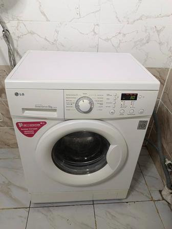 Продам стиральную машину