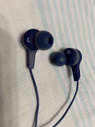 Наушники вкладыши