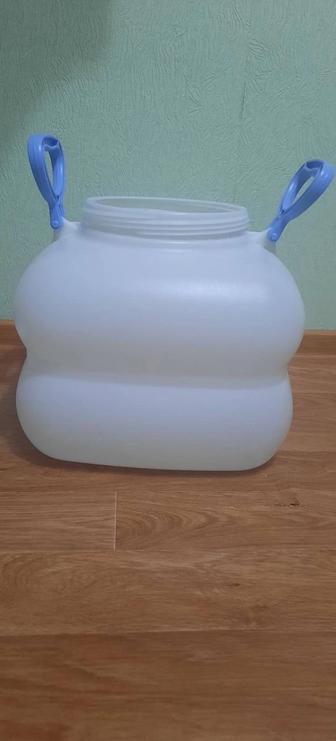 Продам флягу для воды и пищевых 30л