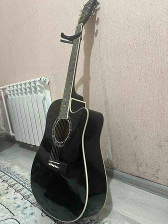 Продам гитару adagio