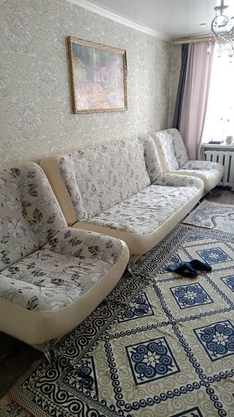 Диван с 2-мя креслами