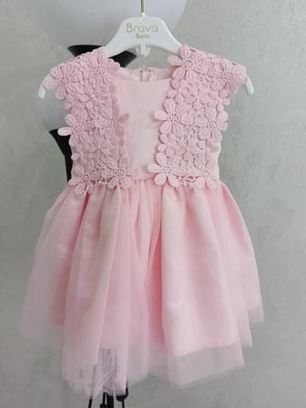 Продам нарядное платье на девочку