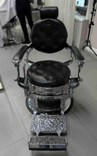 Продам кресло в парикмахерский салон