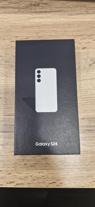 Samsung Galaxy S24 128GB Новый, полный комплект, не активирован
